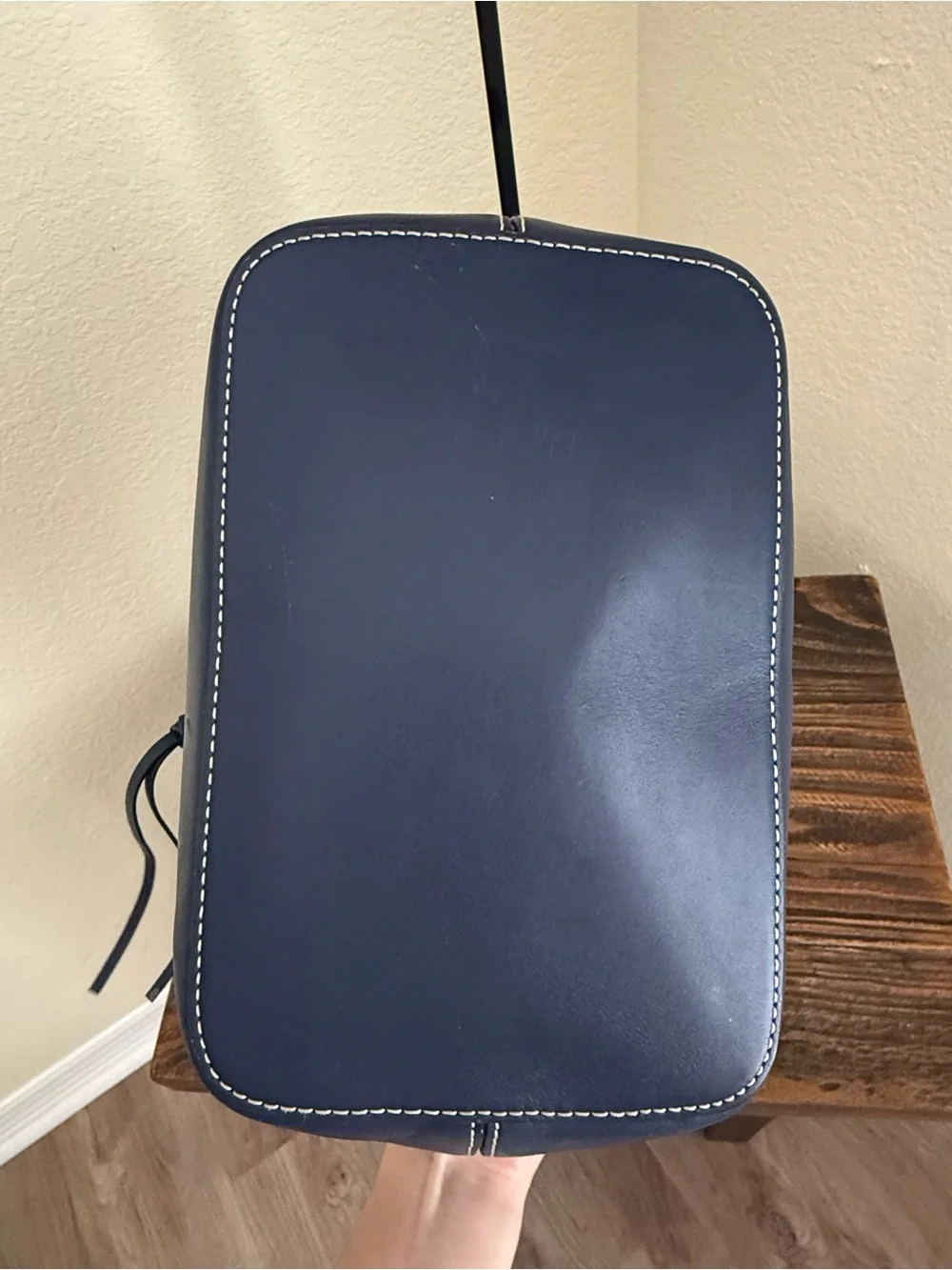 Tory Burch Miller Leather Bucket Tote – Navy Blue